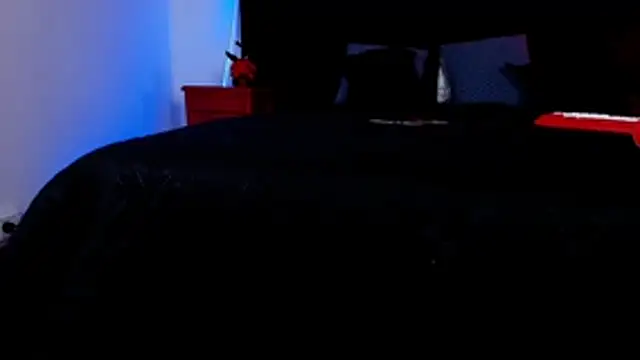 Alisse Moore online show from 04-11-26, 12:31