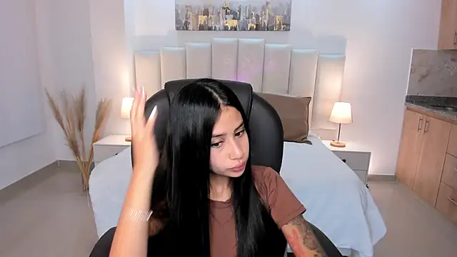 miranda crawfor online show from 10-24-25, 12:12