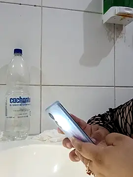 Snapshot of francheskaaaaaaaa22ot chatting on 10-24-25, 09:11 francheskaaaaaaaa22ot online show from 10-24-25, 09:11