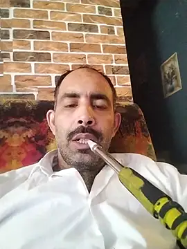 Snapshot of salimbasha chatting on 11-08-25, 08:47 salimbasha online show from 11-08-25, 08:47