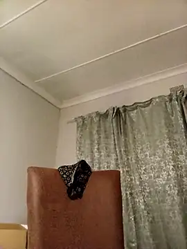 Snapshot of BlamedSimple chatting on 12-21-25, 08:05 BlamedSimple online show from 12-21-25, 08:05