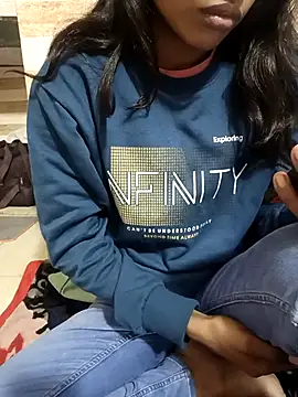 Snapshot of Geeta-satr chatting on 01-12-26, 05:18 Geeta-satr online show from 01-12-26, 05:18