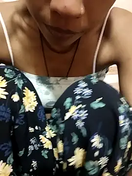 Snapshot of Geeta-satr chatting on 02-21-26, 05:03 Geeta-satr online show from 02-21-26, 05:03