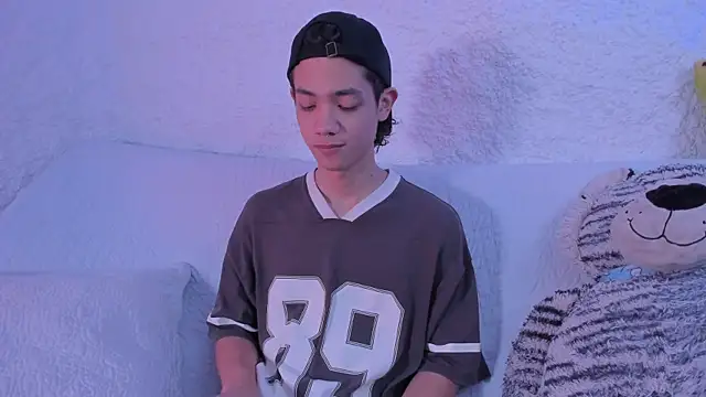 thiago kinghot online show from 09-23-25, 11:13