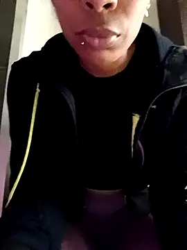 Snapshot of Flacidas chatting on 10-10-25, 08:57 Flacidas online show from 10-10-25, 08:57