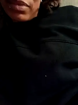 Snapshot of Flacidas chatting on 10-19-25, 06:41 Flacidas online show from 10-19-25, 06:41