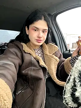 Snapshot of MiraReach chatting on 11-03-25, 02:57 MiraReach online show from 11-03-25, 02:57