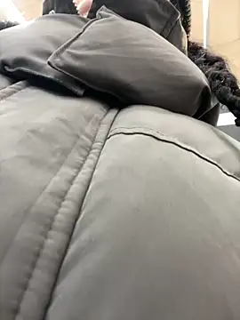 Snapshot of MiraReach chatting on 11-20-25, 02:23 MiraReach online show from 11-20-25, 02:23