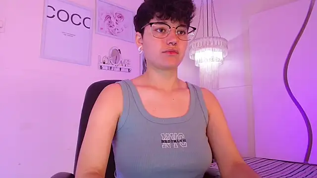 Snapshot of jeroharper chatting on 09-24-25, 02:53 jeroharper online show from 09-24-25, 02:53