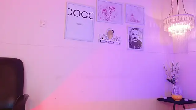 Snapshot of jeroharper chatting on 11-13-25, 03:55 jeroharper online show from 11-13-25, 03:55