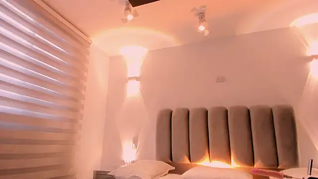 Snapshot of AlliceLover chatting on 01-07-26, 11:45 AlliceLover online show from 01-07-26, 11:45