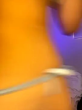 Snapshot of Lia__1 chatting on 09-27-25, 09:20 Lia 1 online show from 09-27-25, 09:20