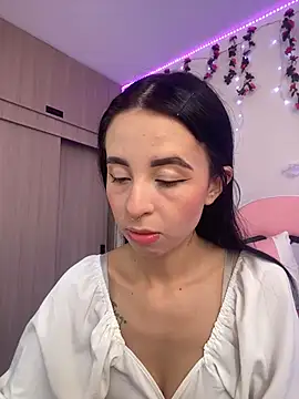 Snapshot of Lia__1 chatting on 11-19-25, 05:13 Lia 1 online show from 11-19-25, 05:13