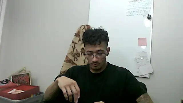 Snapshot of tanjir020 chatting on 02-15-26, 12:36 tanjir020 online show from 02-15-26, 12:36