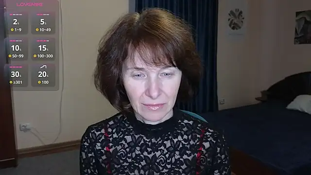 Snapshot of Lia_Tito chatting on 12-17-25, 06:19 Lia Tito online show from 12-17-25, 06:19