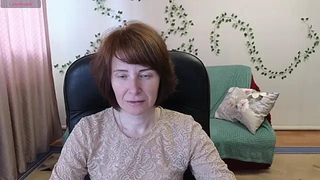 Lia Tito online show from 05-19-26, 12:33