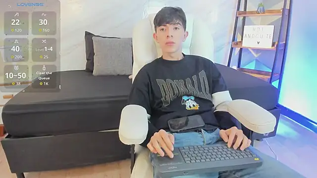 mathias saenz online show from 11-27-25, 07:16