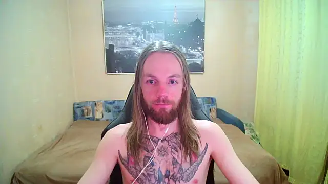 Snapshot of AdamDickens chatting on 07-12-26, 10:45 AdamDickens online show from 07-12-26, 10:45