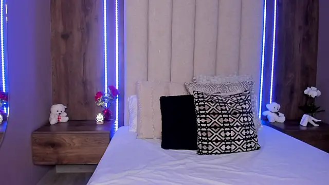 LucySalvatore  online show from 03-20-26, 01:05