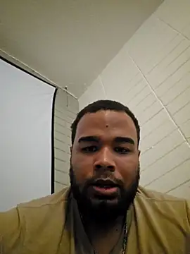 Snapshot of elbollo15__5 chatting on 12-17-25, 08:15 elbollo15 5 online show from 12-17-25, 08:15