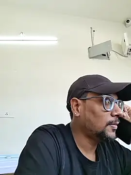 Snapshot of indoreboy1 chatting on 10-03-25, 05:48 indoreboy1 online show from 10-03-25, 05:48