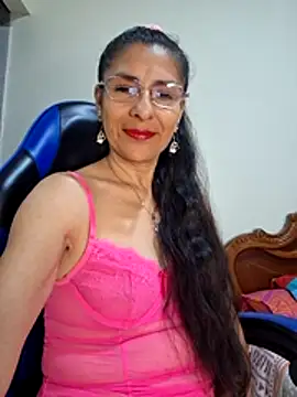 Snapshot of Natasha_50 chatting on 05-09-26, 03:34 Natasha 50 online show from 05-09-26, 03:34