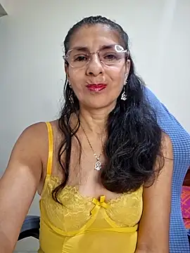 Snapshot of Natasha_50 chatting on 05-28-26, 01:03 Natasha 50 online show from 05-28-26, 01:03