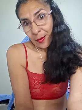 Snapshot of Natasha_50 chatting on 06-09-26, 02:12 Natasha 50 online show from 06-09-26, 02:12