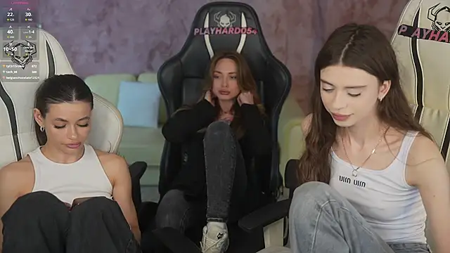 Regina Sweet054 online show from 04-15-26, 06:37