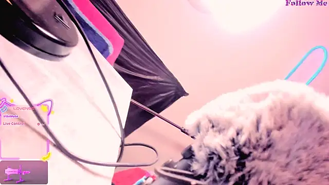 ASTRIDCHAT online show from 01-16-26, 09:52