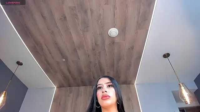 LeahLombardi  online show from 11-27-25, 06:26