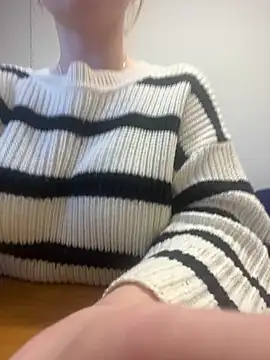 Snapshot of hazel_wood21 chatting on 03-06-26, 12:56 hazel wood21 online show from 03-06-26, 12:56