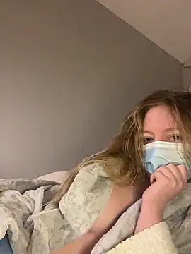 Snapshot of hazel_wood21 chatting on 03-08-26, 08:01 hazel wood21 online show from 03-08-26, 08:01