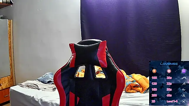 Snapshot of angelicious_ chatting on 05-20-26, 01:17 angelicious online show from 05-20-26, 01:17