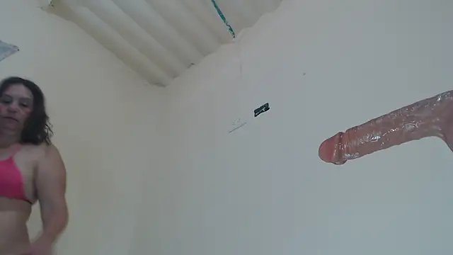 Monserrat Sweet online show from 04-13-26, 06:35