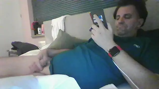 Snapshot of JasperGeil chatting on 09-27-25, 11:43 JasperGeil online show from 09-27-25, 11:43