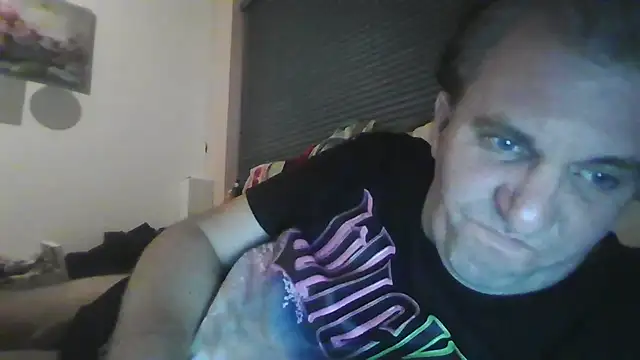 Snapshot of JasperGeil chatting on 11-08-25, 05:12 JasperGeil online show from 11-08-25, 05:12