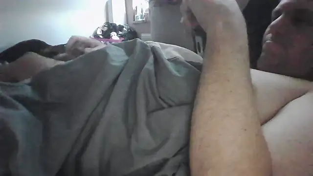 Snapshot of JasperGeil chatting on 11-21-25, 11:42 JasperGeil online show from 11-21-25, 11:42
