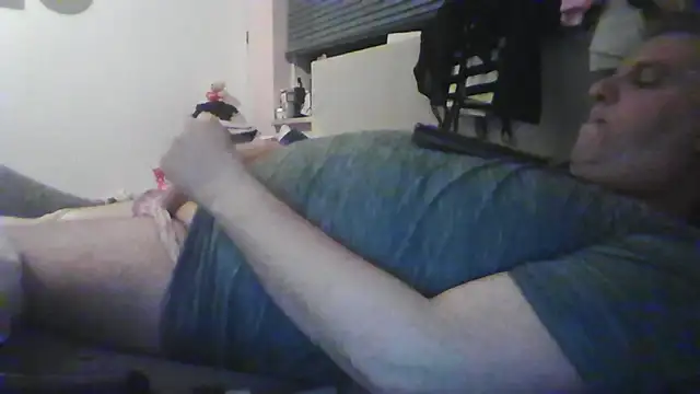 Snapshot of JasperGeil chatting on 02-10-26, 10:47 JasperGeil online show from 02-10-26, 10:47