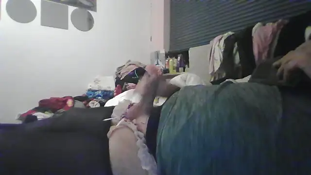 Snapshot of JasperGeil chatting on 05-14-26, 10:27 JasperGeil online show from 05-14-26, 10:27