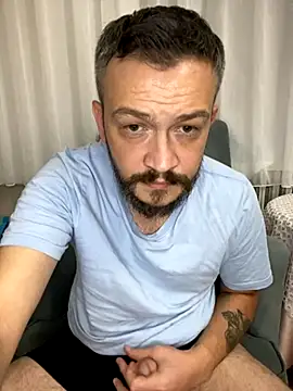 Snapshot of Salih0634 chatting on 10-28-25, 11:29 Salih0634 online show from 10-28-25, 11:29