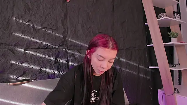 CleoWhite online show from 11-19-25, 09:26