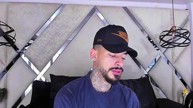 VinzenzRizzo online show from 11-08-25, 04:01