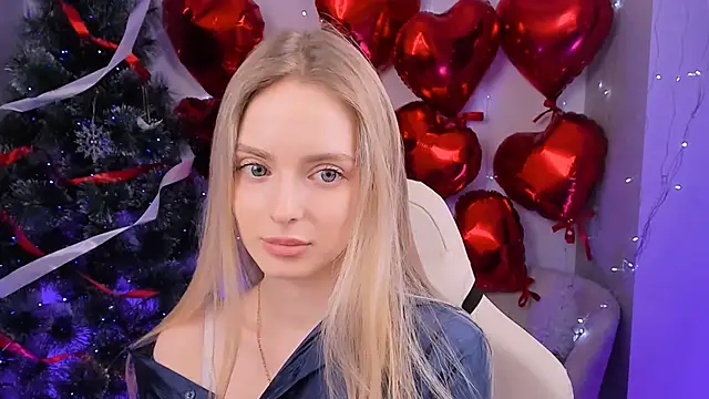 Snapshot of JuliaBrewwer chatting on 03-16-26, 01:15 JuliaBrewwer online show from 03-16-26, 01:15