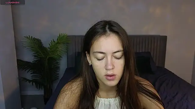 SaraMoren0 online show from 10-29-25, 07:54