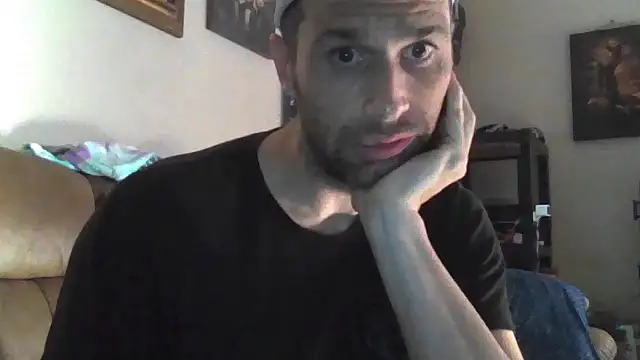 Snapshot of dik4cache chatting on 09-18-25, 01:02 dik4cache online show from 09-18-25, 01:02