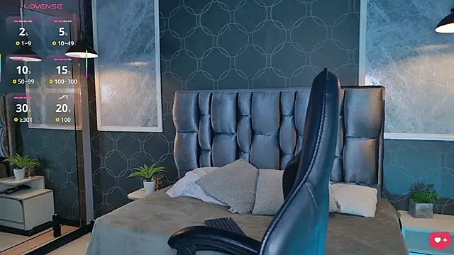 Snapshot of janetteJones_ chatting on 01-18-26, 03:43 janetteJones online show from 01-18-26, 03:43