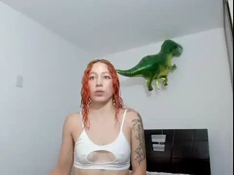 Snapshot of Dayanna_adams chatting on 03-10-26, 02:00 Dayanna adams online show from 03-10-26, 02:00