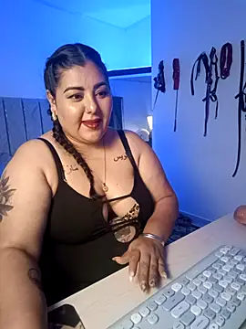 AndreaKinky online show from 10-07-25, 08:11