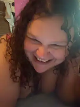 Snapshot of Fatpussybigass chatting on 06-01-26, 05:47 Fatpussybigass online show from 06-01-26, 05:47